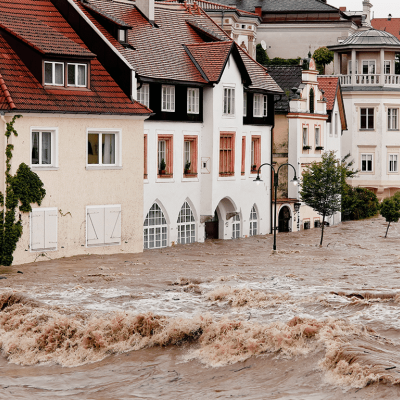 couvrir les inondations survenues en Ardennes